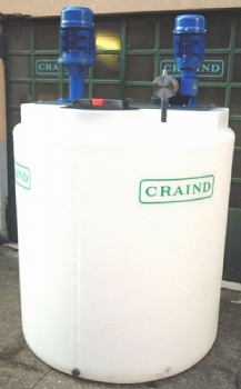  1.000 liters tank equipped with  minimum probe, Stirrer and 200 l/h Pump